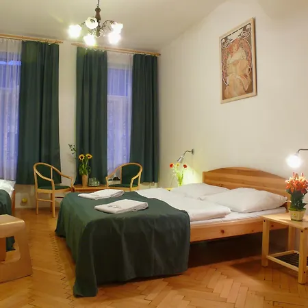 Hotell Pension Prague City Prag