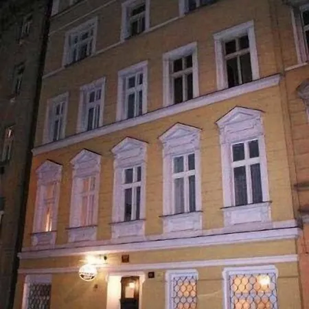 Hotell Pension Prague City Prag