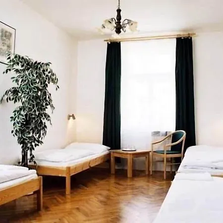 Szálloda Pension Prague City 3*